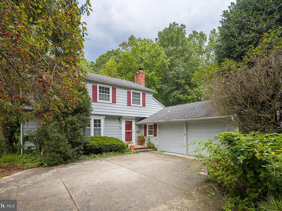 1st image of 110 Bentwood Dr