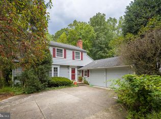110 Bentwood Dr, Cherry Hill, NJ 08034