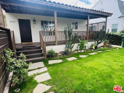 8916 Cadillac Ave, Los Angeles, CA, 90034
