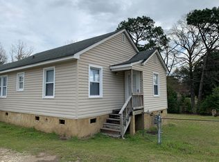 2223B Ireland Dr, Fayetteville, NC 28306