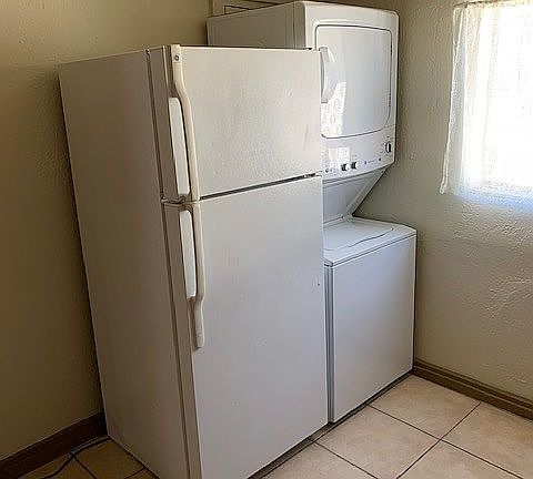 2nd image of 905 Palo Duro Ave NW