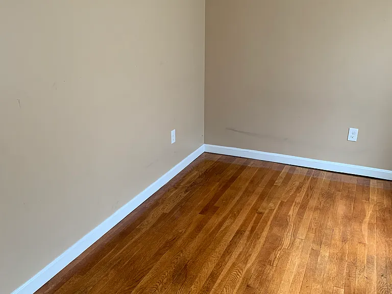 180 Franklin St #1 — Photo 17