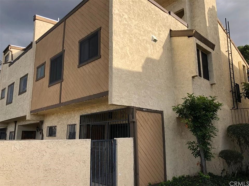 1st image of 868 W Mabel Ave