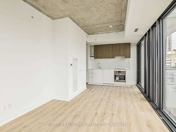 3rd image of 161 Roehampton Ave #1005