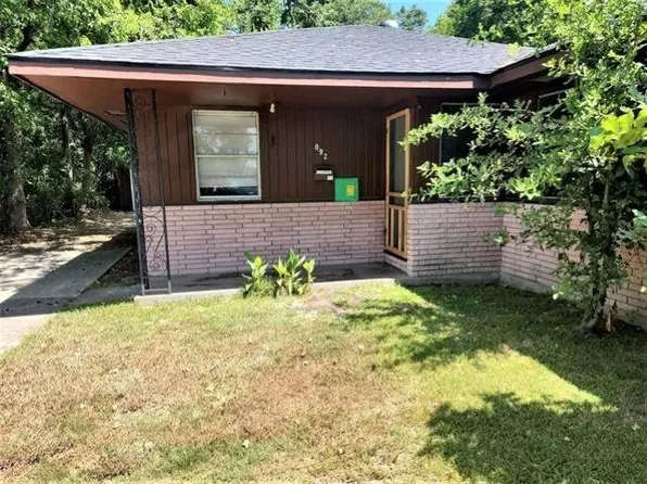 890 Harriot St, Beaumont, TX 77705