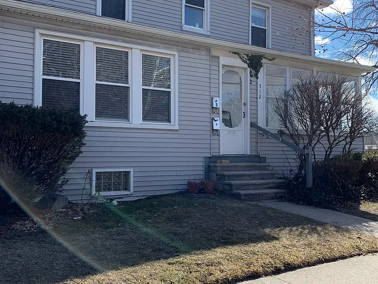 512 N Ml — Photo 1