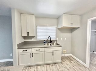 3795 Steinbeck Dr, Las Vegas, NV 89115