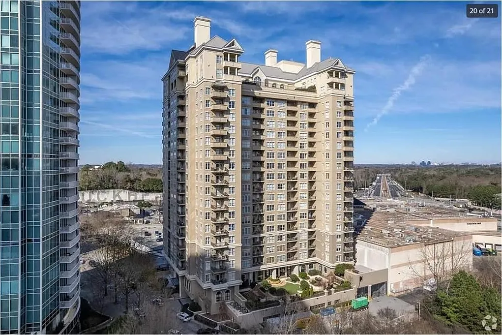 1 bed, 1.0 bath, 793 sqft, $1,750 — Photo 2