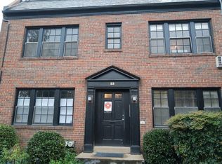 23 4th St NE APT 2, Washington, DC 20002