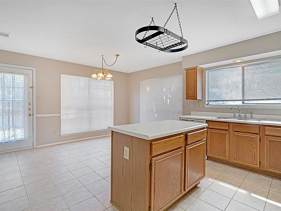 3rd image of 4330 Largo Dr