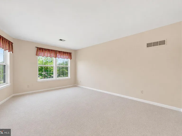 700 Bradford Ter #184 — Photo 7