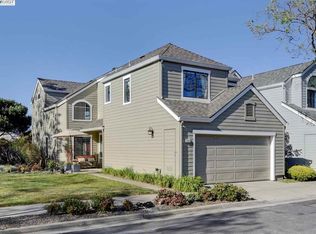 2721 Young St, Alameda, CA 94502