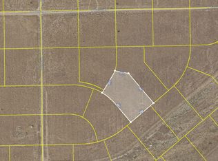 Corner Avenue Playfair Dr #A10, Lancaster, CA 93536