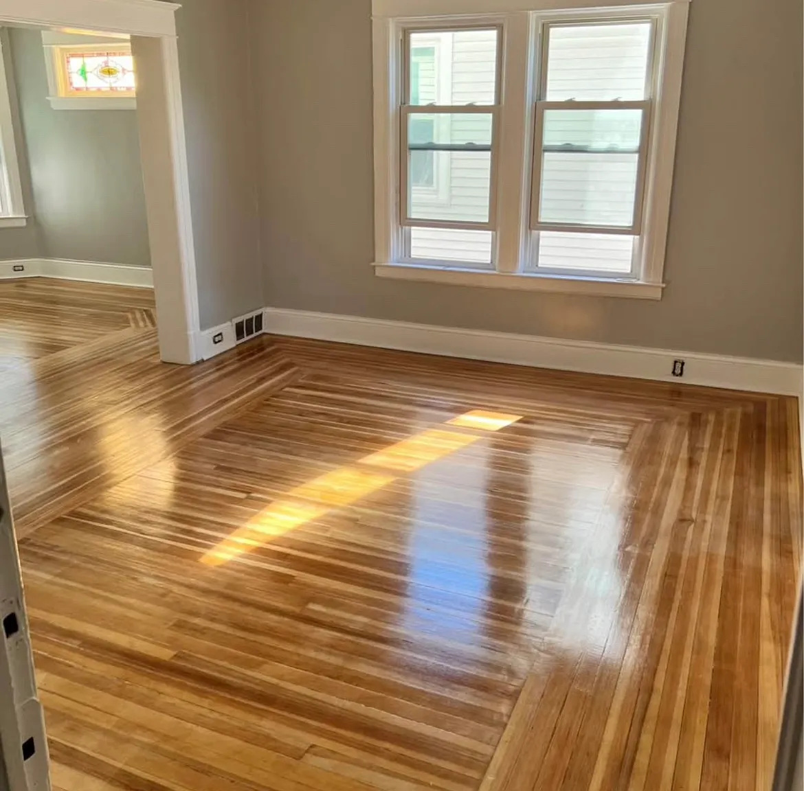 4 bed, 1000 sqft, $2,099 — Photo 1