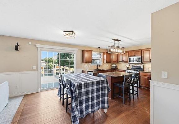 5th image of 576 Heartland Ct