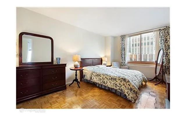 Rented by Douglas Elliman | media 20