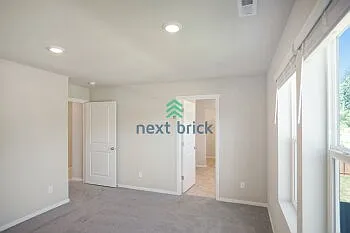 4209 Savannah Loop NE — Photo 14
