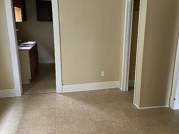 2nd image of 2105 Charles St