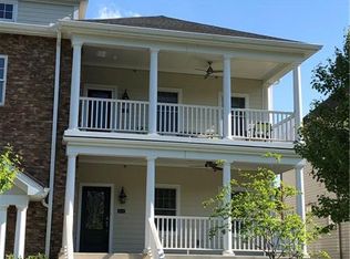 1640 Overton Ln #B, Pittsburgh, PA 15217