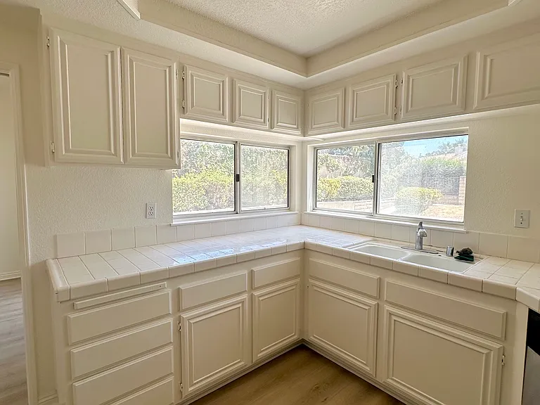 5056 Trojan Ct — Photo 4