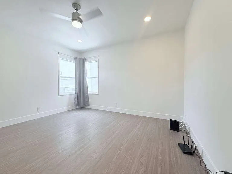 6509 State St — Photo 18