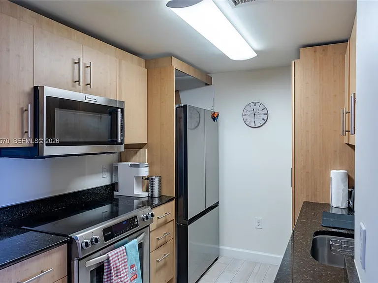 10275 Collins Ave #634 — Photo 12