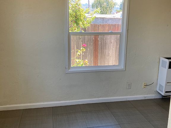 4th image of 4401 Ohio Ave #4407
