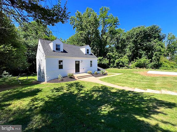 5th image of 1703 Lee Rd