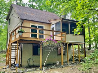 2128 Apley Dr, Bushkill, PA 18324