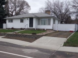 332 SW 2nd St, Madras, OR 97741