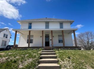 622N N Market St, Maryville, MO 64468