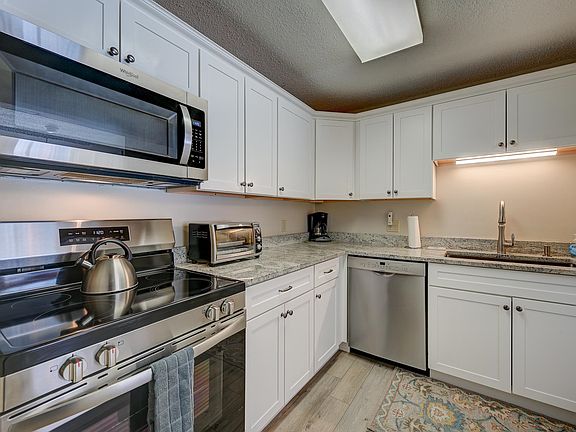 3rd image of 18F Seasons At Attitash Rd Unit 18F