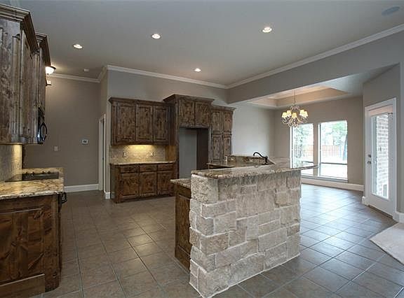 4th image of 106 Woodland Dr