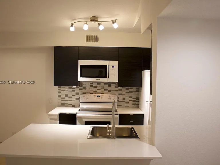 2826 S University Dr #3203 — Photo 3