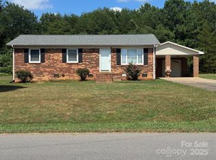 110 Grier St, Grover, NC 28073