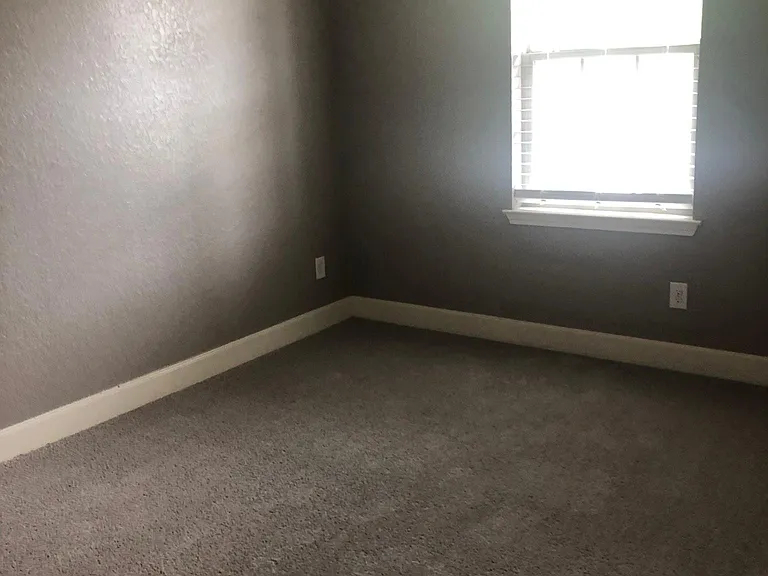 5042 Segovia Way — Photo 6