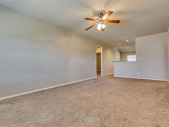 4th image of 8525 SW 49th Cir
