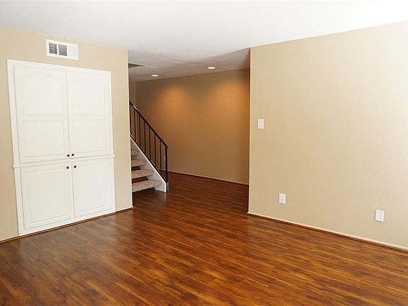 4th image of 14911 Wunderlich Dr APT 1001