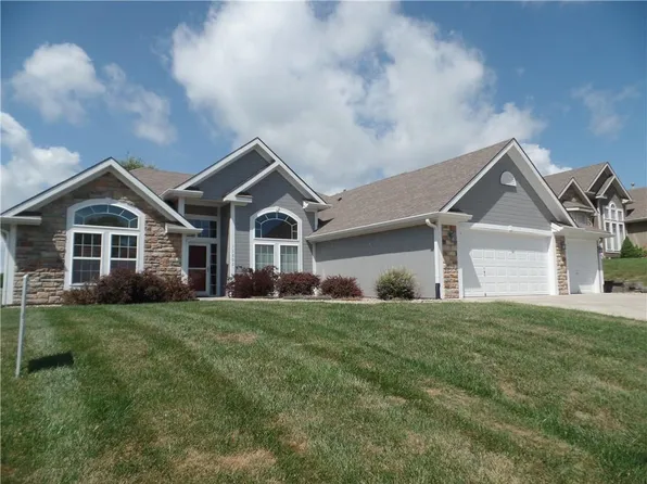 13800 Station Dr, Platte City, MO 64079