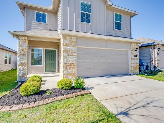 4th image of 216 Skipping Stone Ln