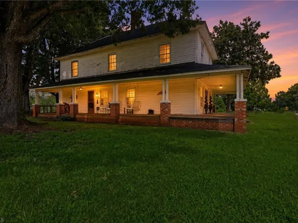 985 Traphill Rd, Hays, NC 28635