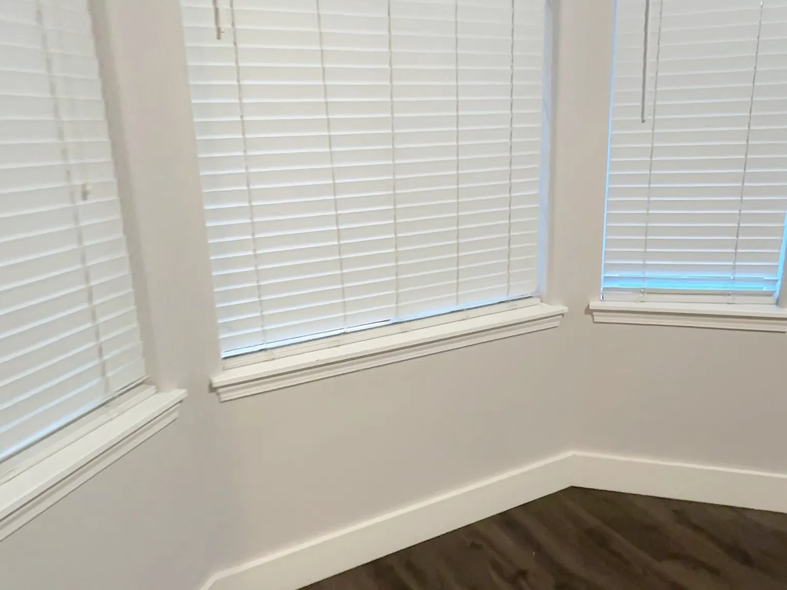 3 bed, 2054 sqft, $3,000 — Photo 3