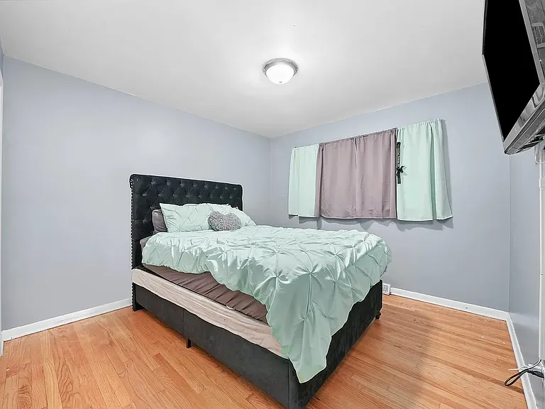 626 E 156th Pl — Photo 18