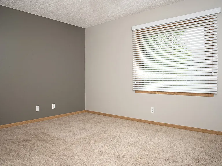 5900 Roose St — Photo 14