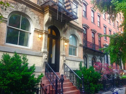 Rented by Chartwell Manhattan Realty | media 1