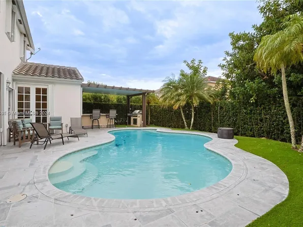 18528 NW 19th St, Hollywood, FL 33029
