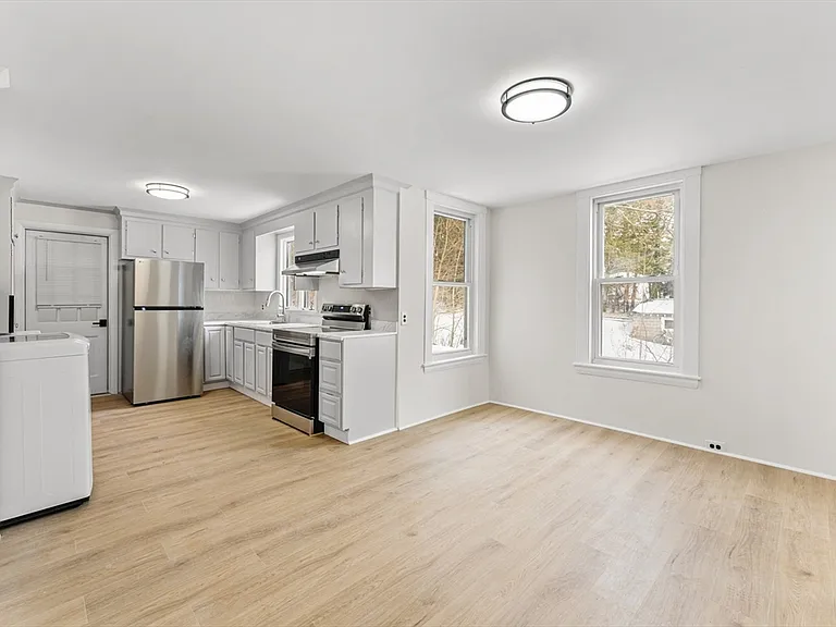 107 Water St #107 — Photo 13