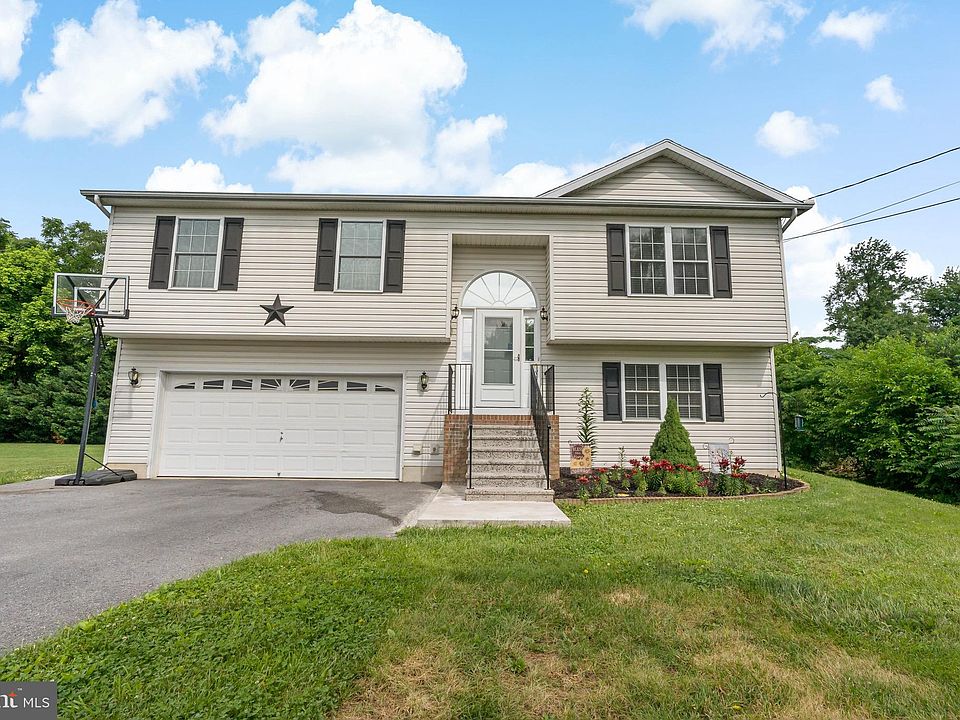 396 Wendover Dr, Bunker Hill, WV 25413 Zillow