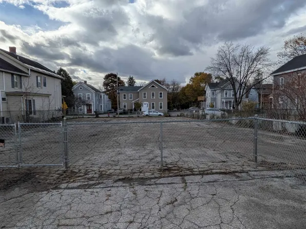 42 Summer Street, Rutland City, VT 05701