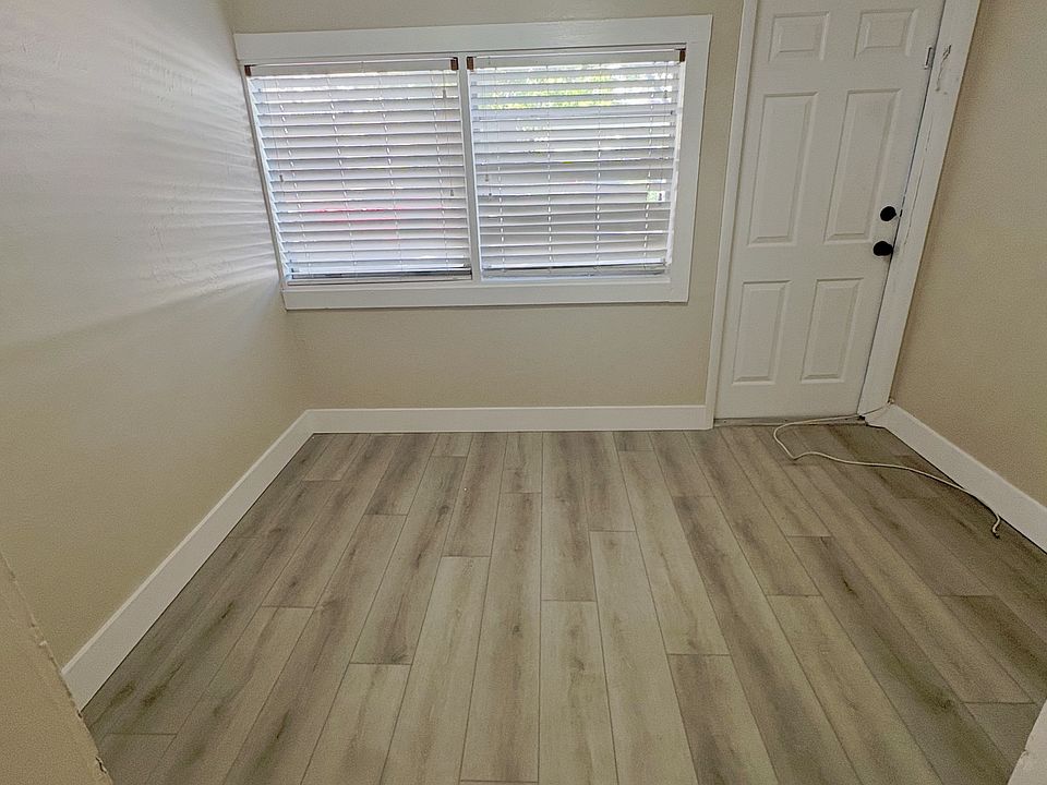 Bonus Room/office